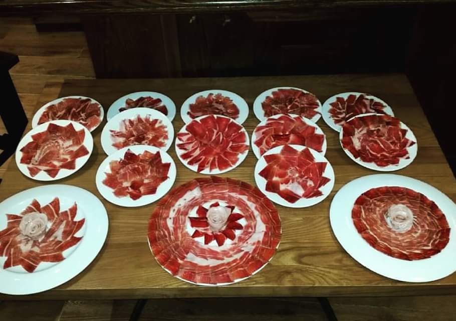 Mesa de jamÃ³n ibÃ©rico
